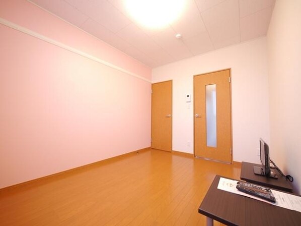 レオパレスグランドKIIIの物件内観写真